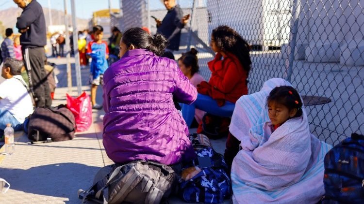 La Iglesia de México pide al gobierno replantear la política migratoria
